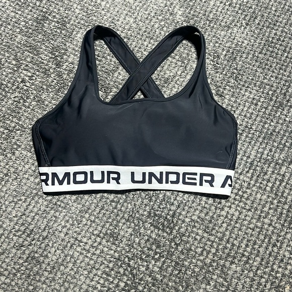Under Armour Other - under armour sports size medium NWOT
